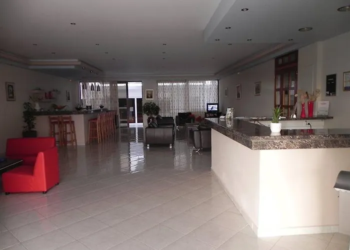 Meliton 3*