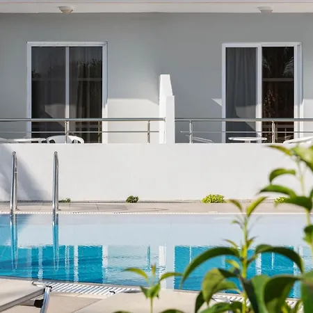 Meliton Hotel Theológos