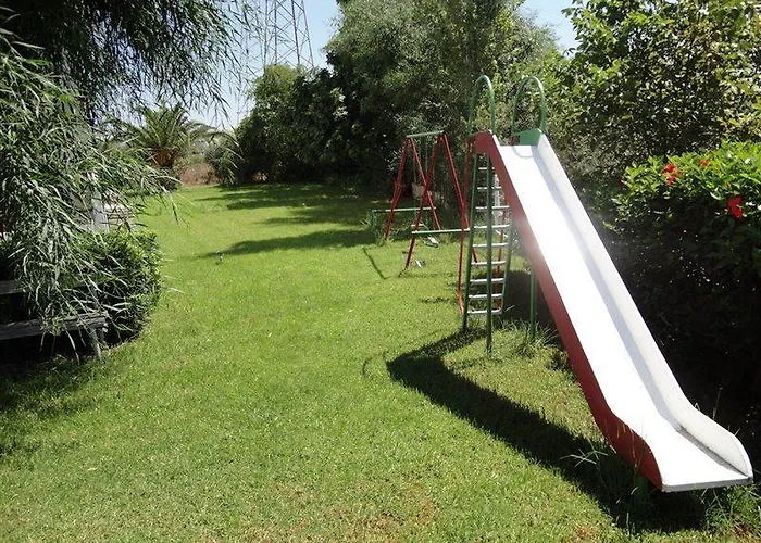 Meliton Otel Theológos